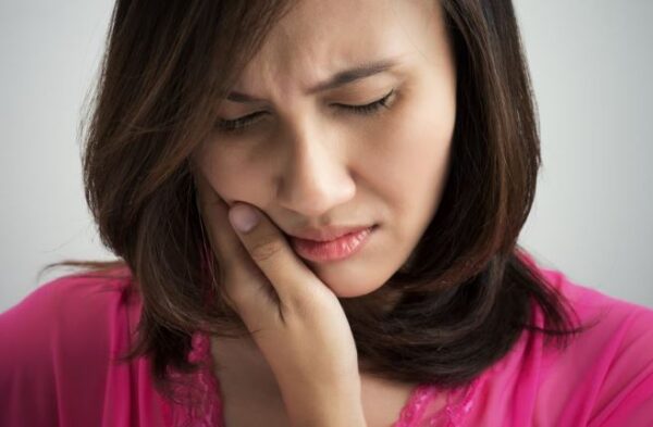 sore-throat-after-wisdom-teeth-removal-myhealthtales